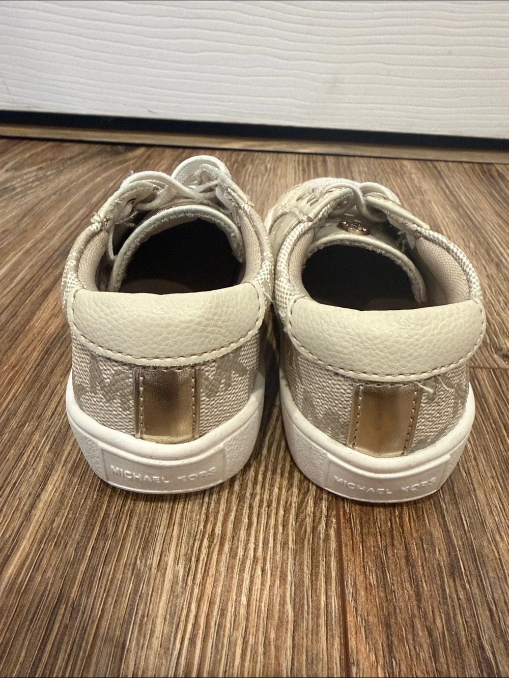 Michael Kors Kids Beige Lace-Up Logo Accent Sneakers